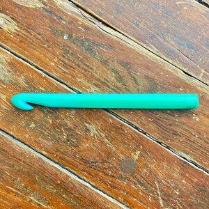 Vintage Blue Green Plastic Jumbo Crochet Hook Made in Korea